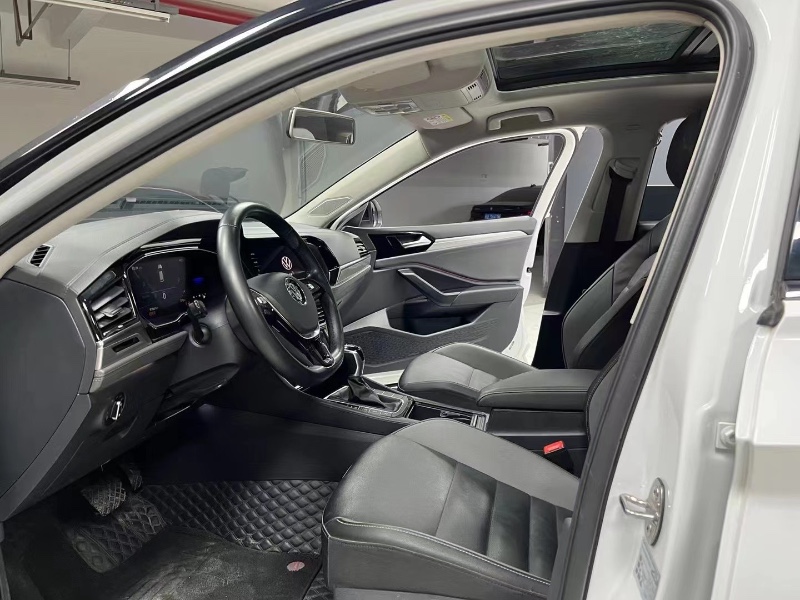 成都21年大众速腾8