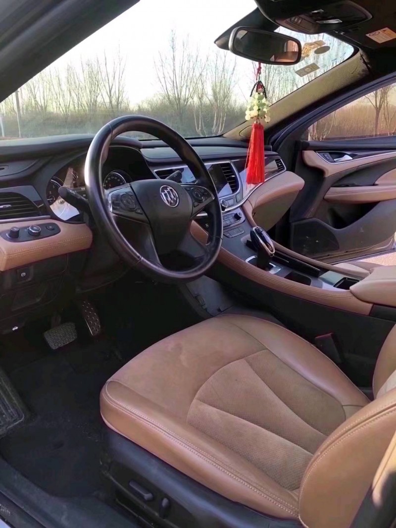 枣庄17年别克君越5