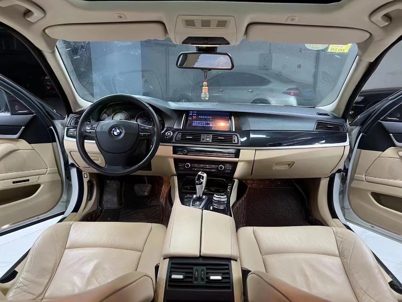 成都12年宝马5系3