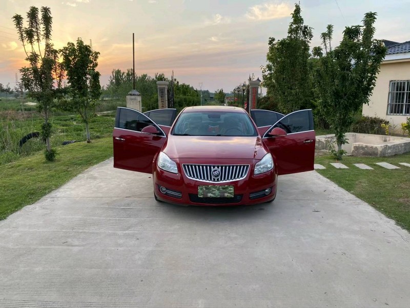 徐州11年别克君威2