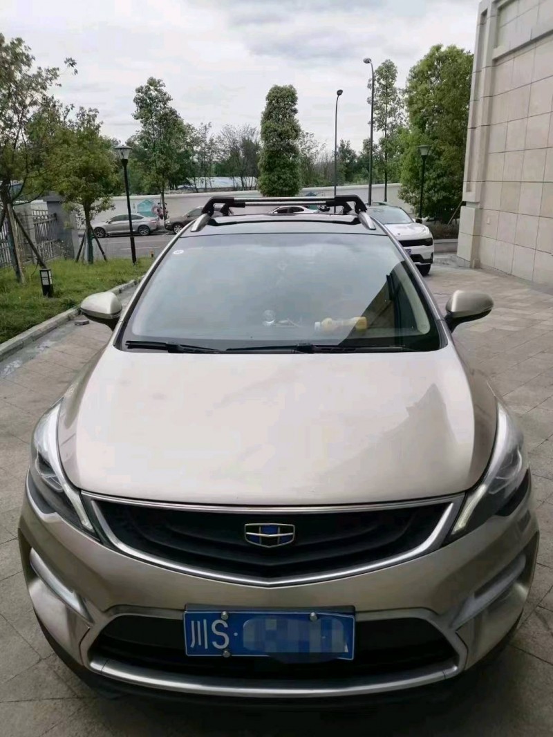 成都17年吉利帝豪GS1