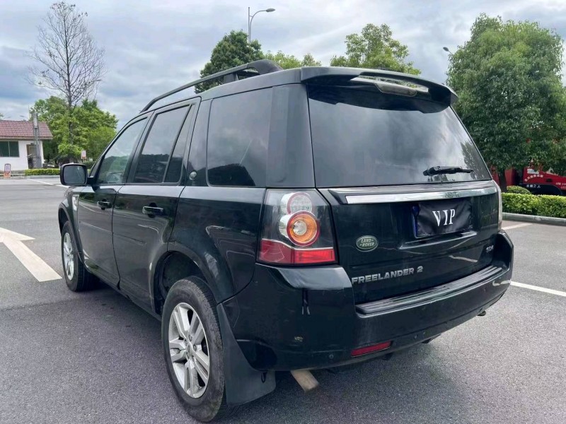 重庆13年路虎神行者6