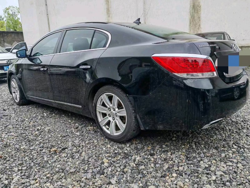 重庆10年别克君越4