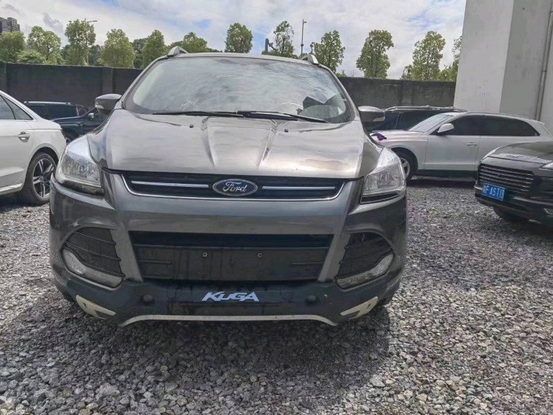 重庆13年福特翼虎1