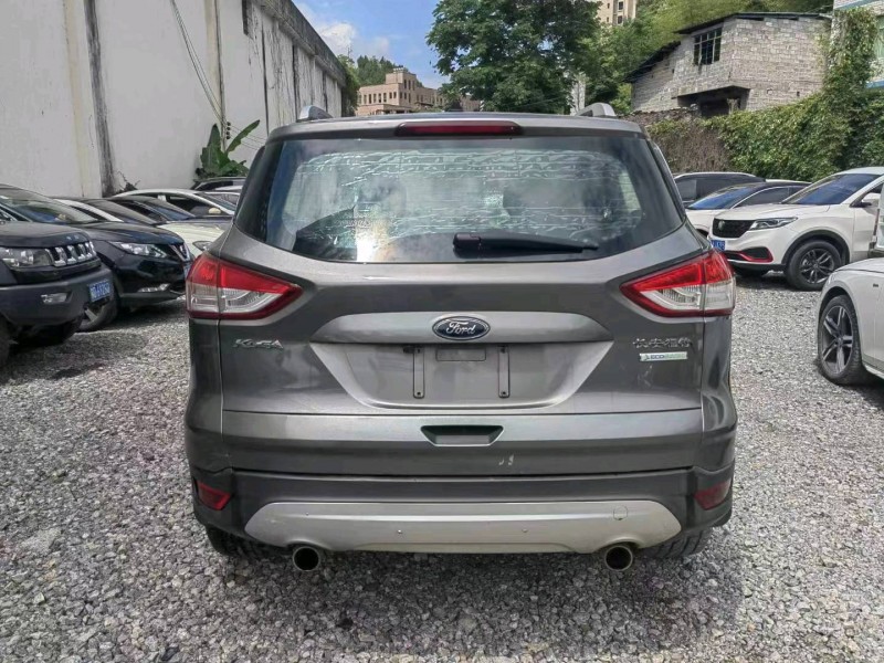 重庆13年福特翼虎6