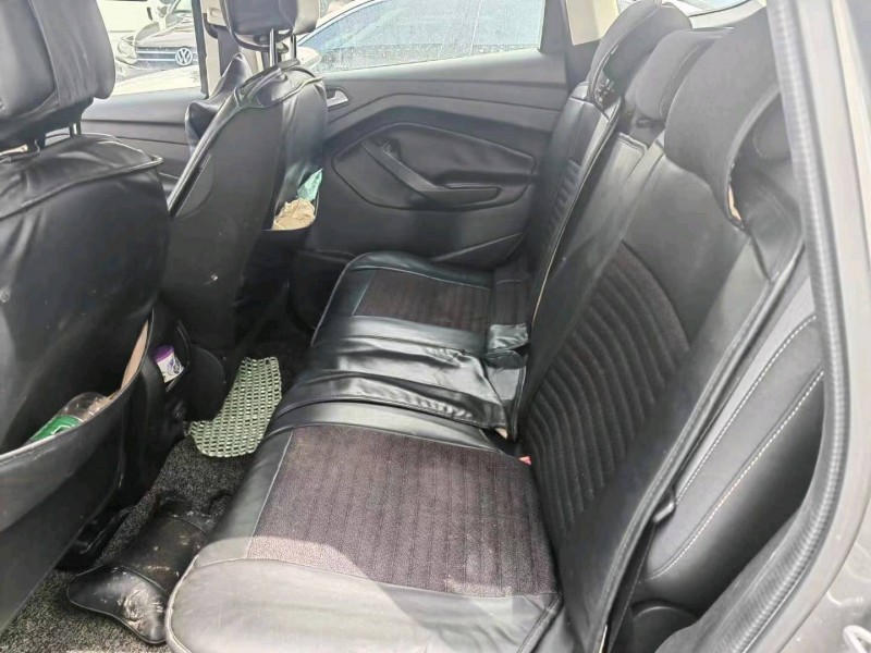 重庆13年福特翼虎7