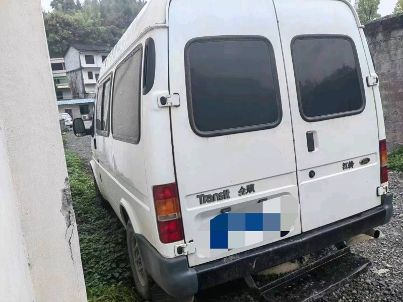 重庆15年福特全顺5