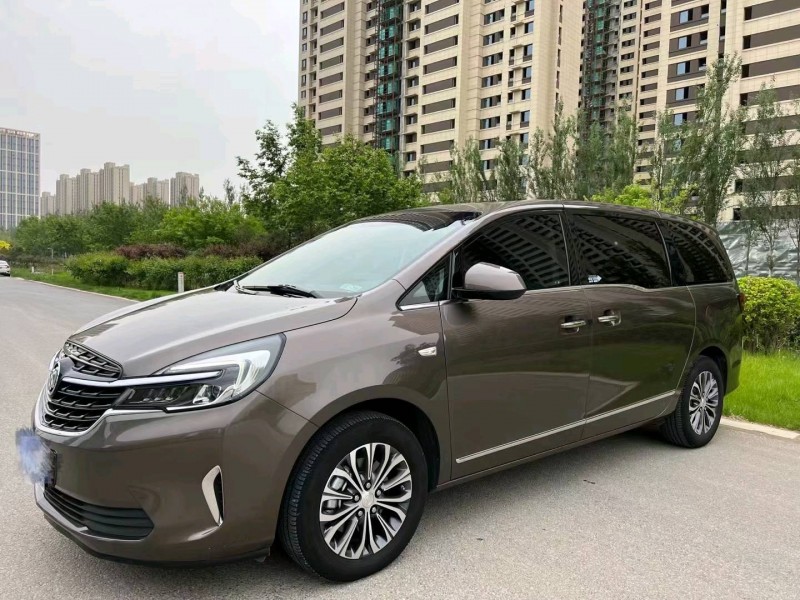 保定22年别克GL83