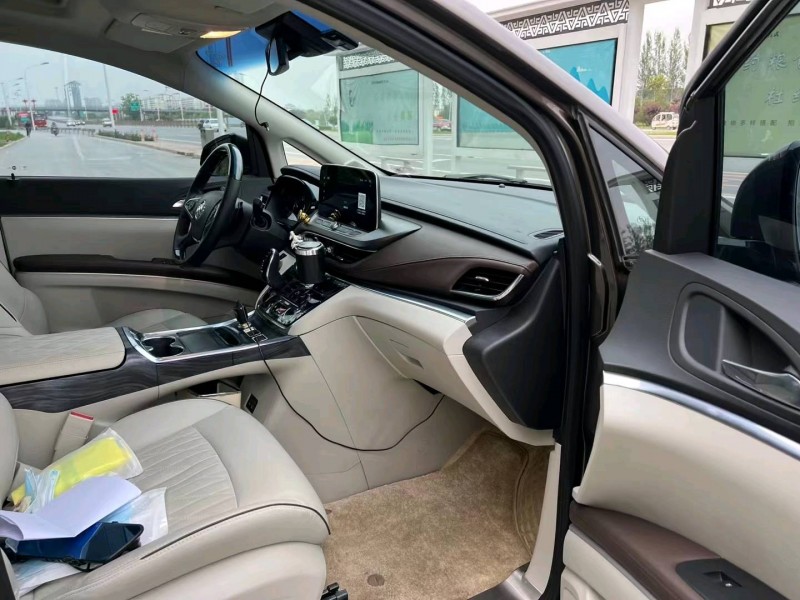 保定22年别克GL87