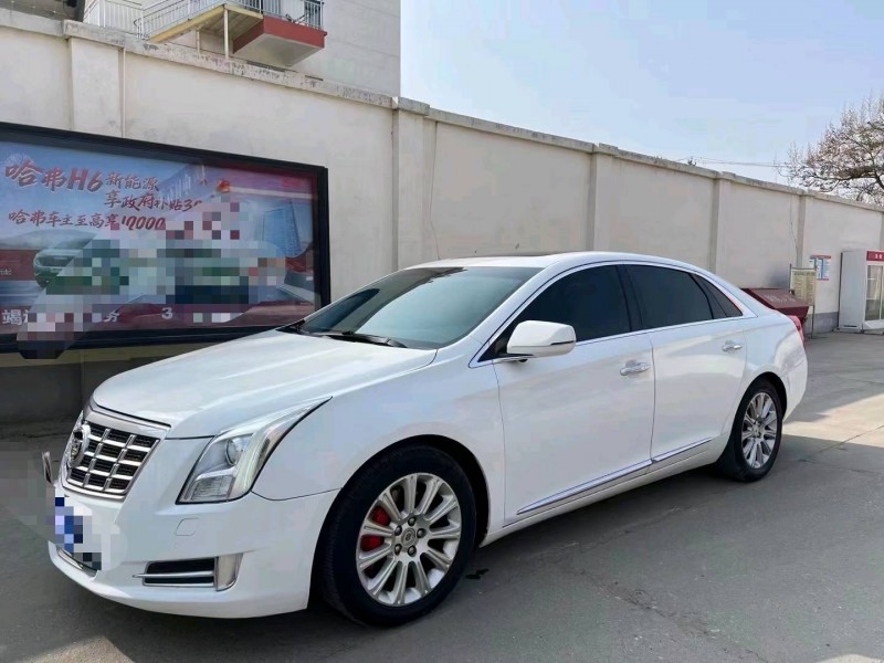 保定13年凯迪拉克XTS3