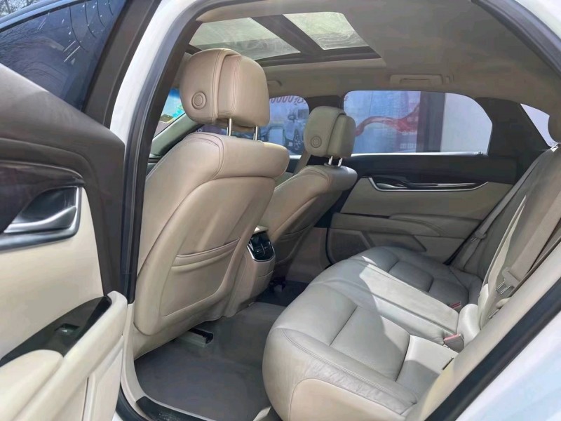 保定13年凯迪拉克XTS8