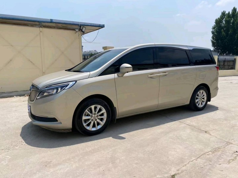 济宁19年别克GL82