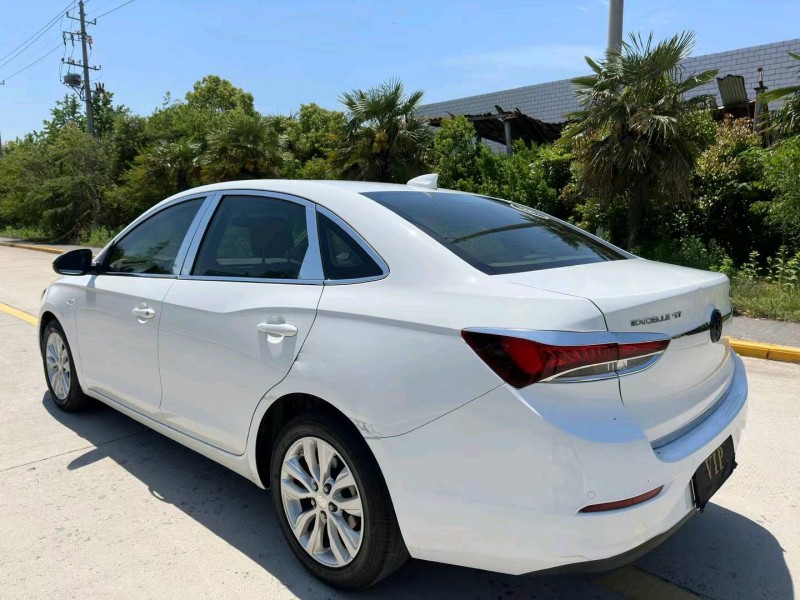 盐城20年别克英朗8