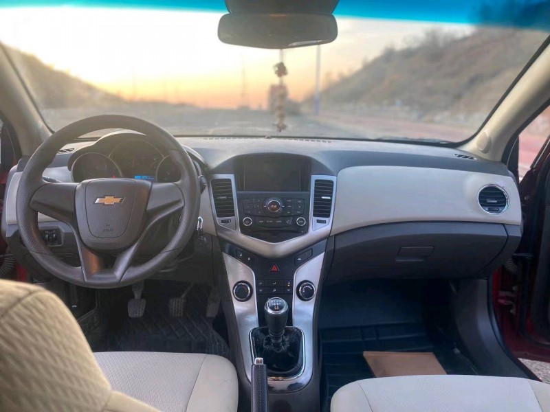 济南16年雪佛兰科鲁兹6