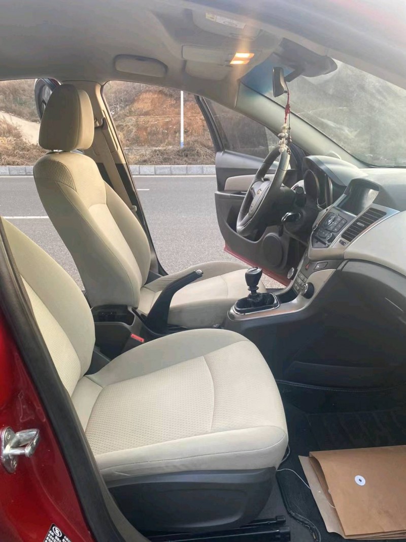 济南16年雪佛兰科鲁兹5