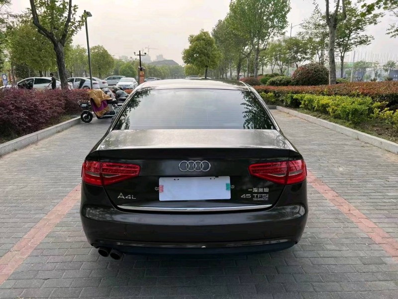 徐州15年奥迪A4L5