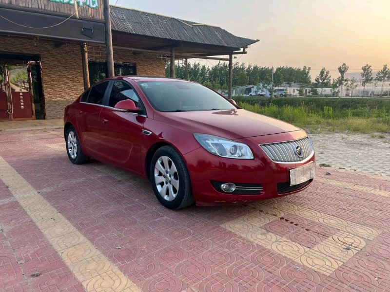 徐州13年别克君威2