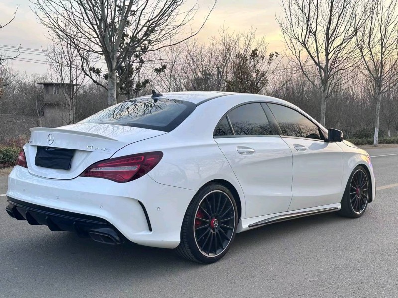 徐州19年奔驰CLA7