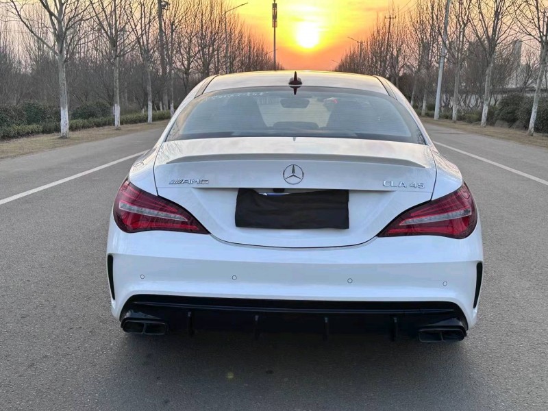 徐州19年奔驰CLA9