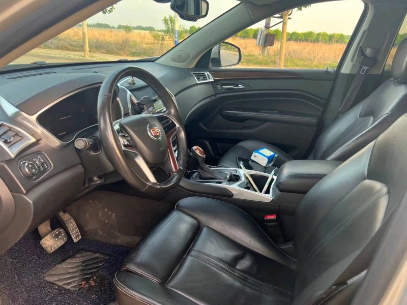 廊坊13年凯迪拉克SRX6