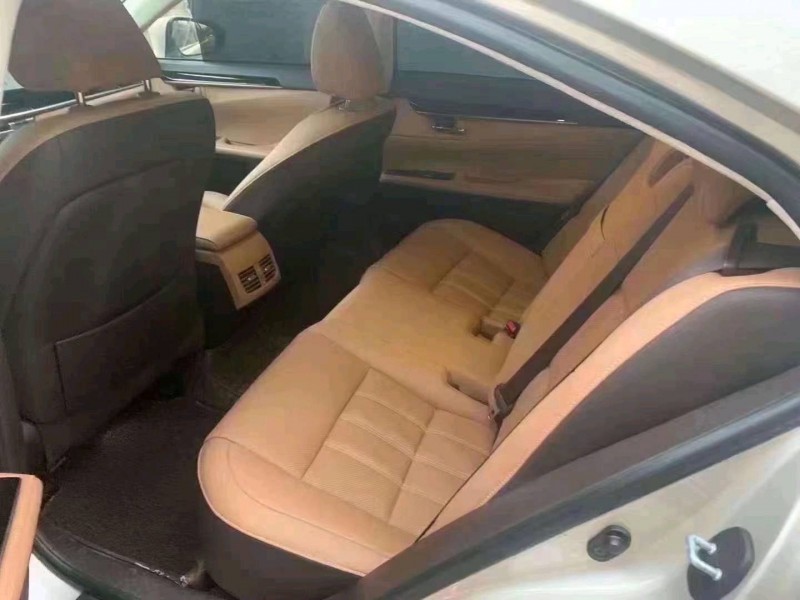 济南17年雷克萨斯ES5