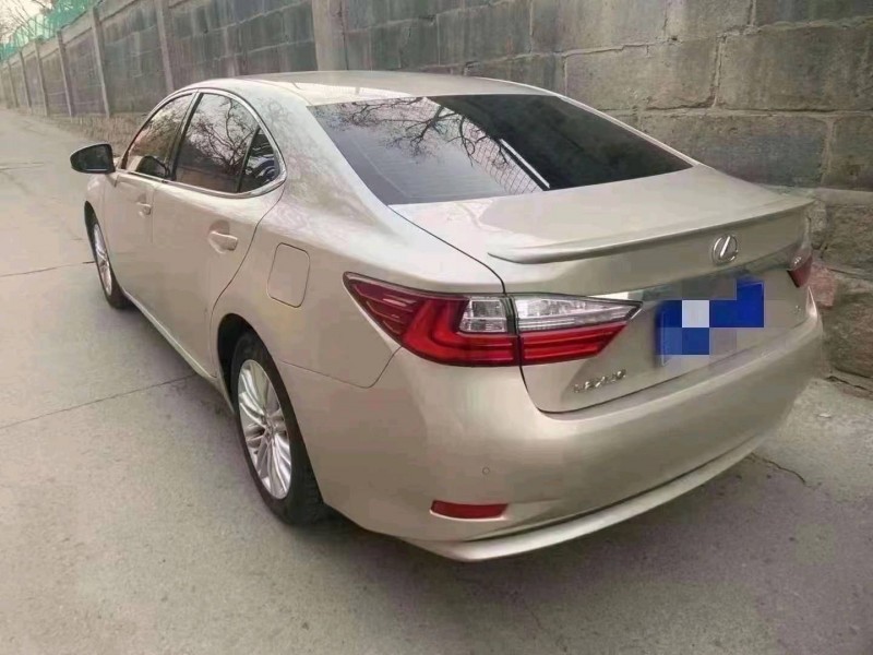 济南17年雷克萨斯ES6