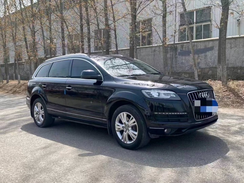 青岛10年奥迪Q73