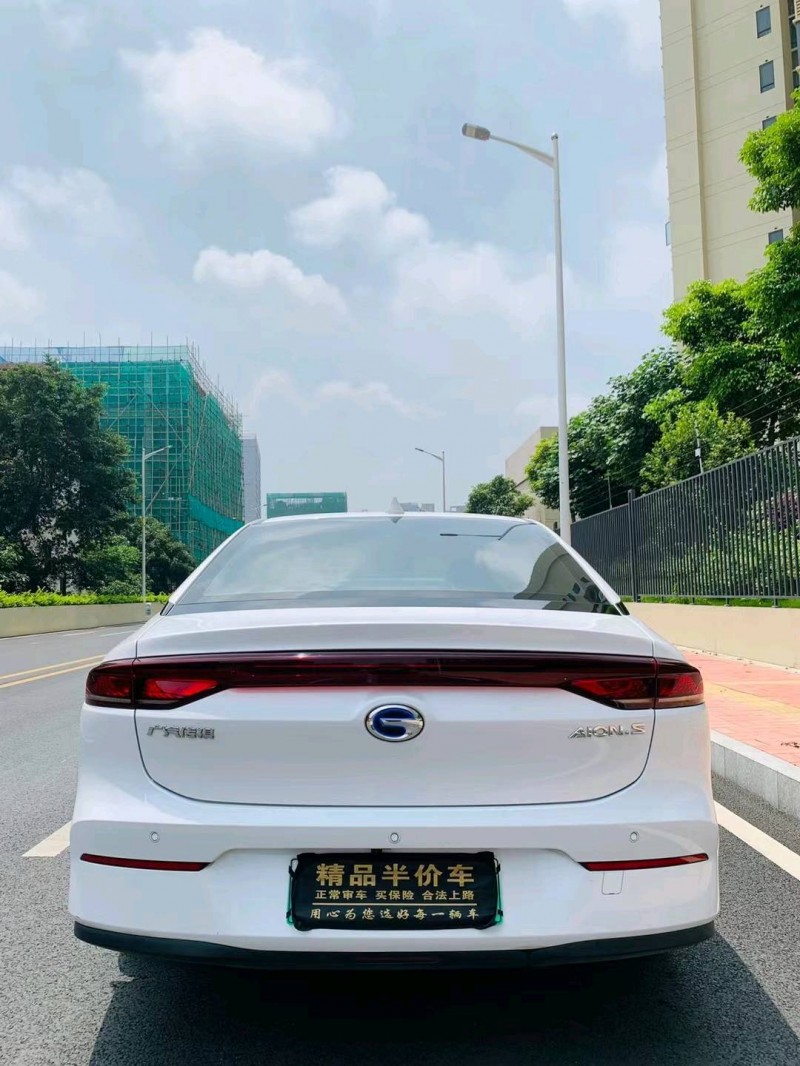 东莞20年传祺埃安S5809
