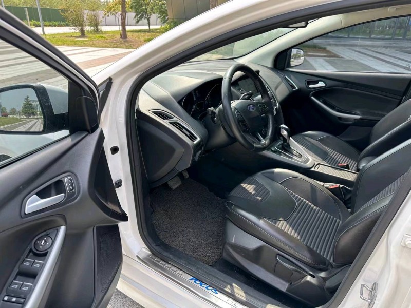 盐城17年福特福克斯5