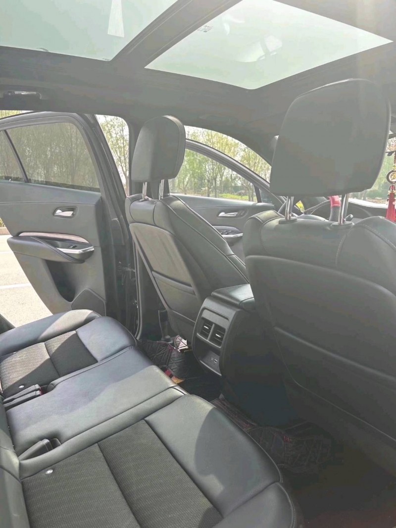 枣庄20年凯迪拉克XT45