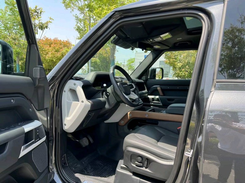 盐城22年路虎卫士4