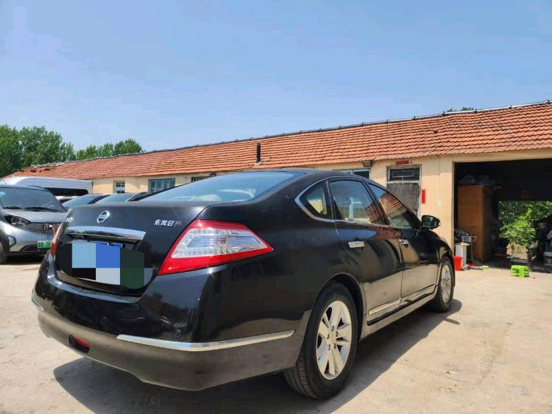 济南11年日产天籁3