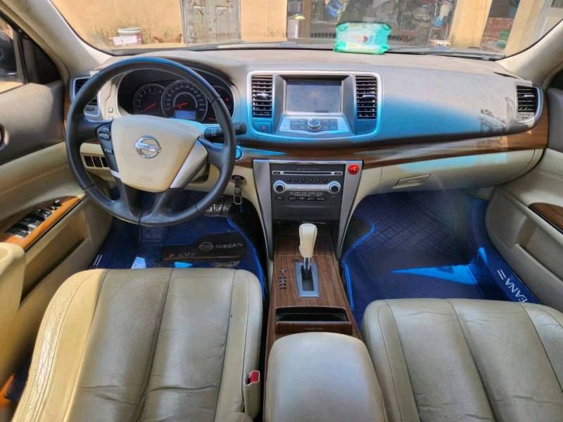 济南11年日产天籁7