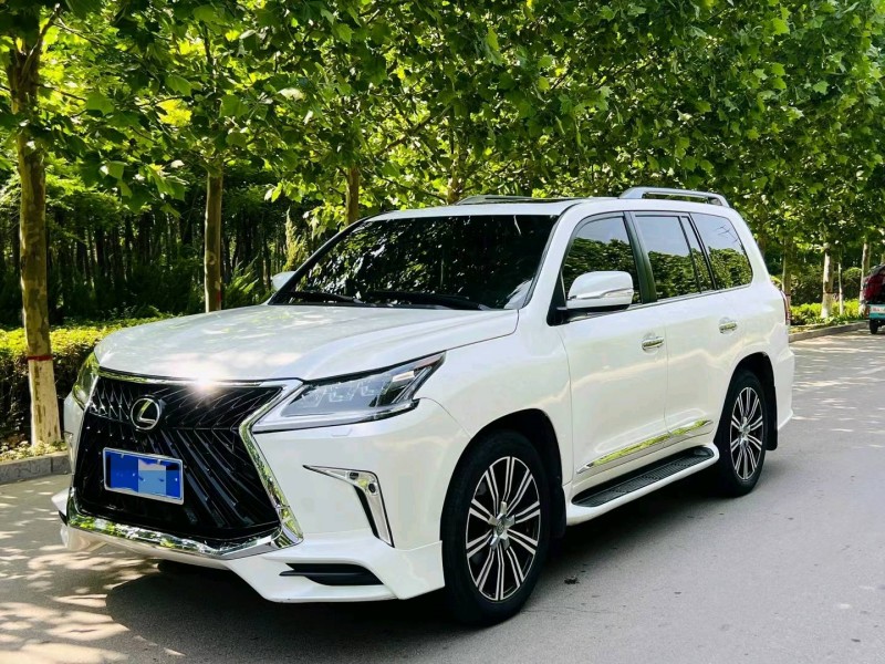 聊城11年雷克萨斯LX2