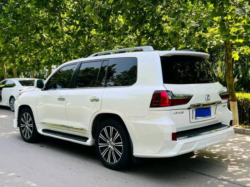 聊城11年雷克萨斯LX7