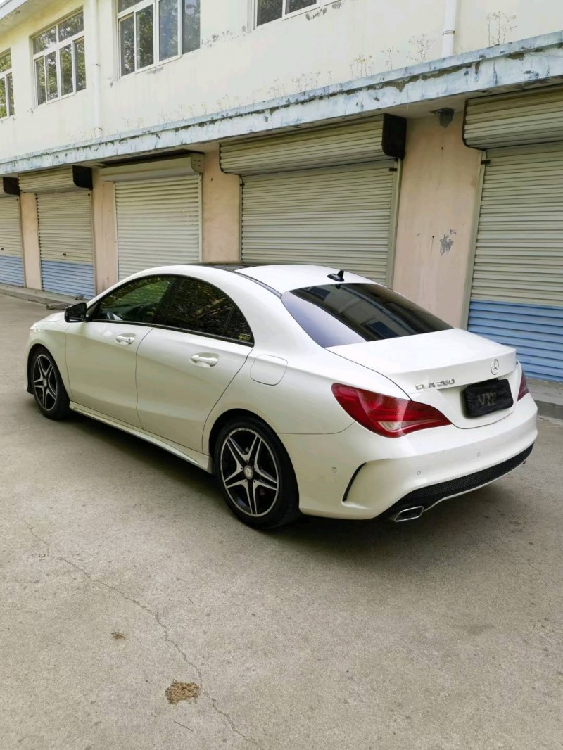 青岛16年奔驰CLA8
