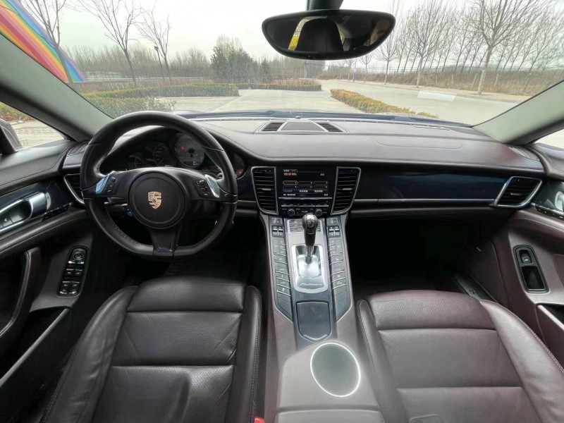 廊坊13年保时捷帕拉梅拉4