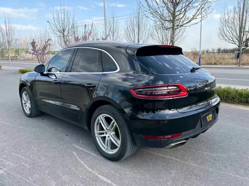 廊坊15年保时捷Macan8