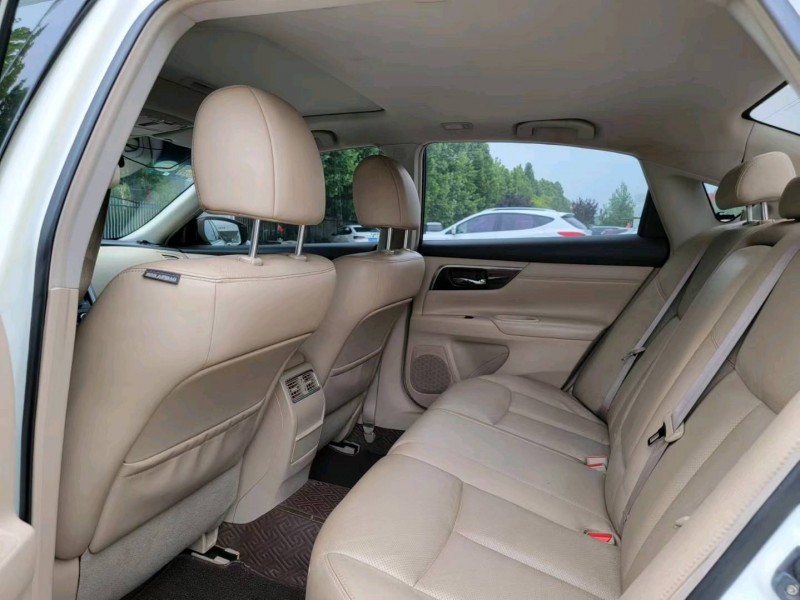 济南14年日产天籁4