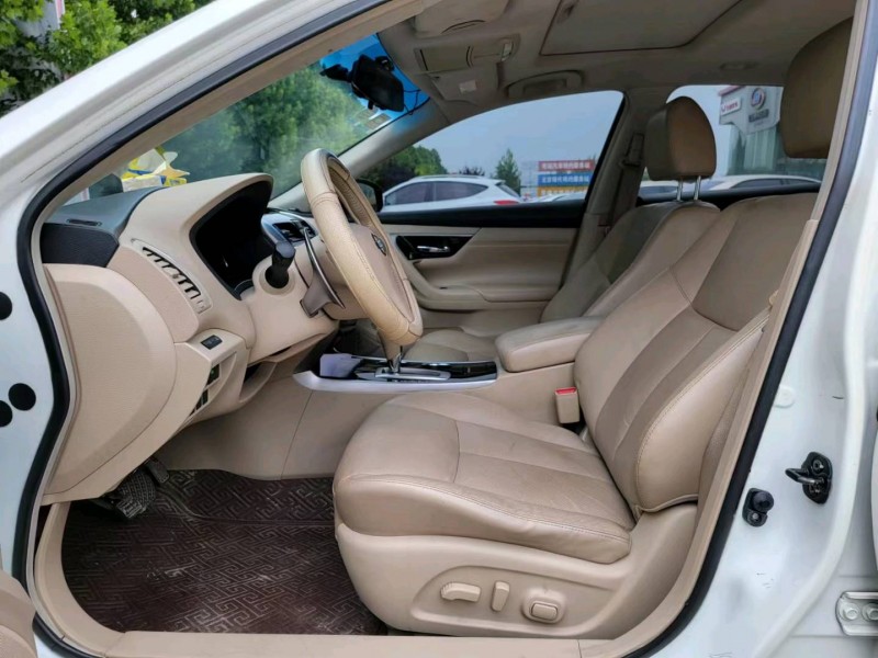 济南14年日产天籁5