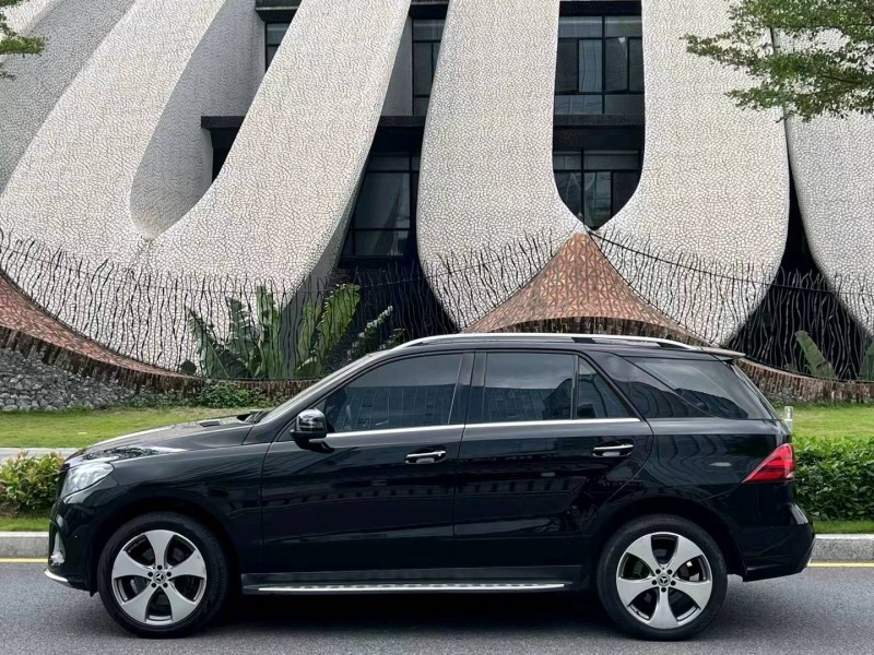 广州18年奔驰GLE8