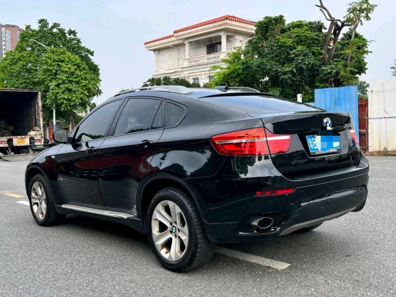 广州14年宝马X67