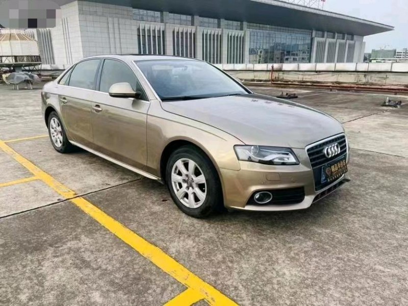 东莞12年奥迪A4L3