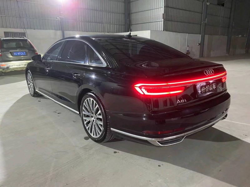 广州20年奥迪A8L8