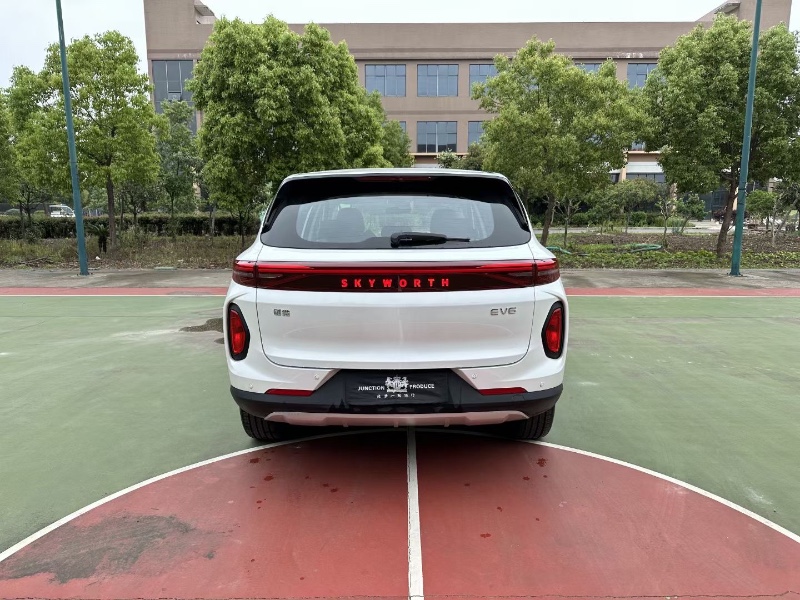 武漢22年創維EV61