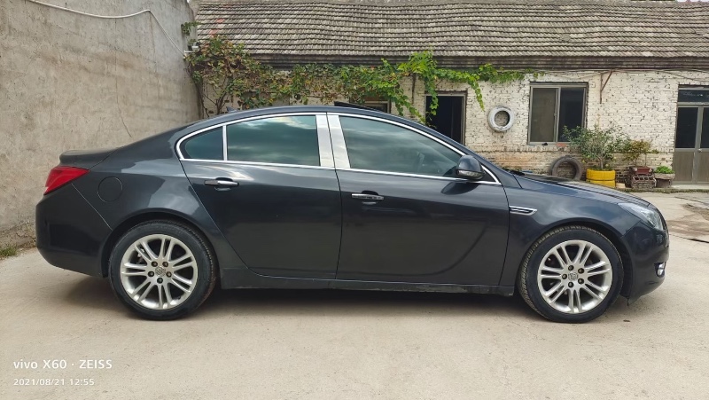 济宁10年别克君威3