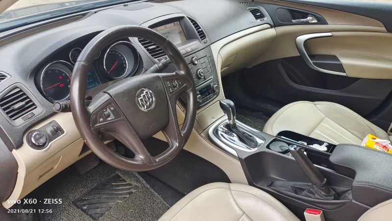 济宁10年别克君威6