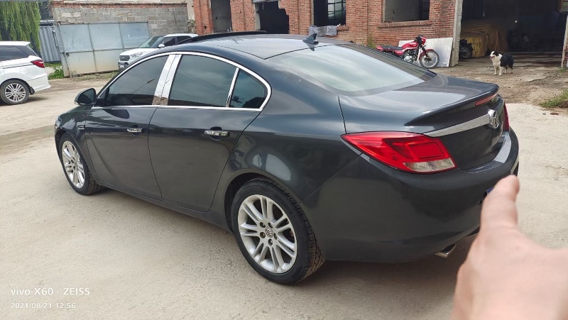 济宁10年别克君威5