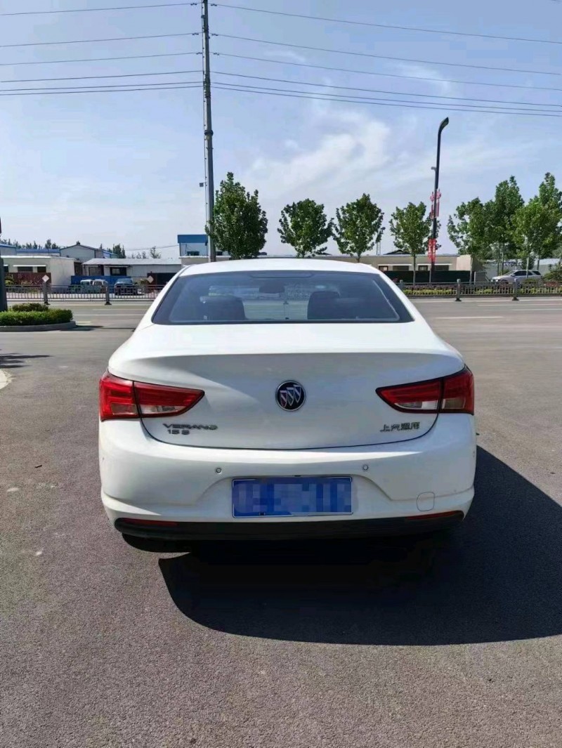 青岛19年别克威朗2