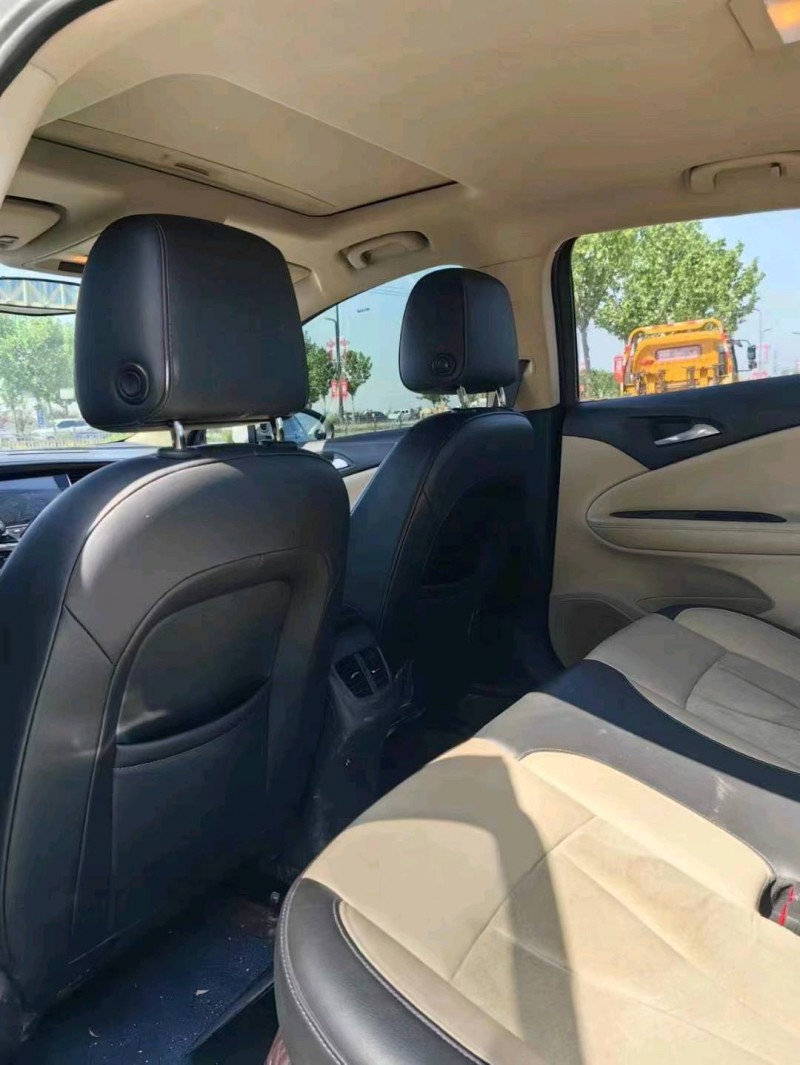 青岛19年别克威朗9